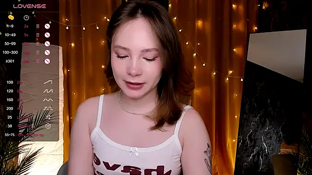 LanaBlu  online show from 11, 3, 2026