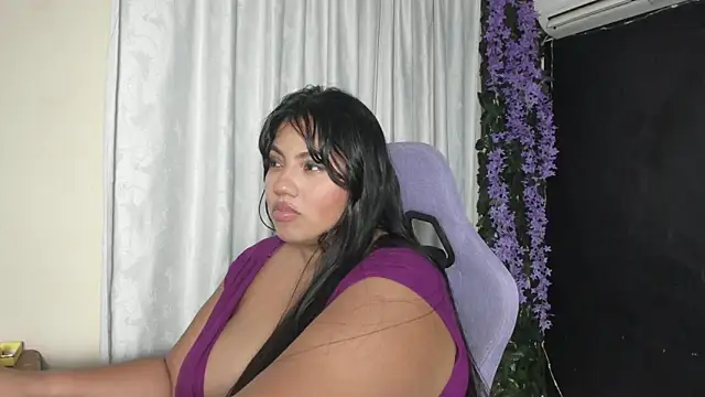 Snapshot of AvrilRizoX chatting on 14, 6, 2026 AvrilRizoX online show from 14, 6, 2026
