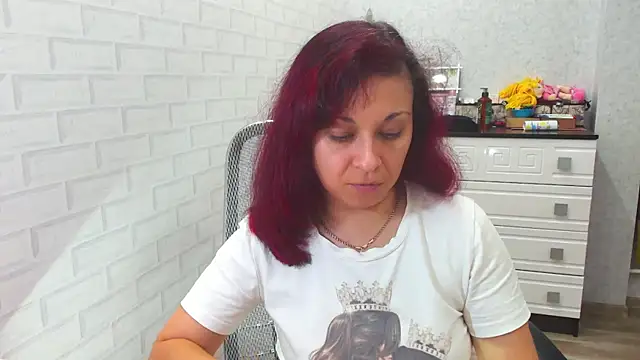 TeasyLana online show from 5, 12, 2024