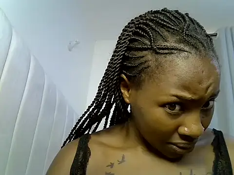 Snapshot of Queen_loveer chatting on 20, 3, 2026 Queen loveer online show from 20, 3, 2026
