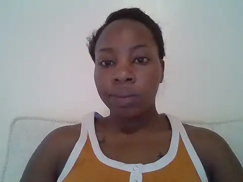 Snapshot of Queen_loveer chatting on 8, 6, 2026 Queen loveer online show from 8, 6, 2026