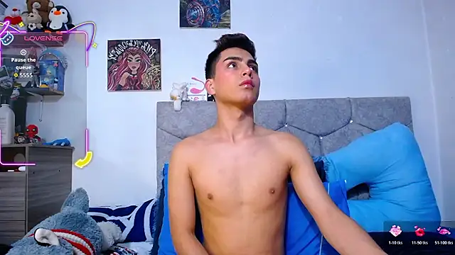 OwenBluee online show from 6, 3, 2026