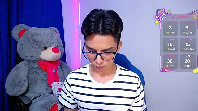 OwenBluee online show from 23, 4, 2026