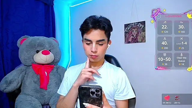 OwenBluee online show from 11, 5, 2026