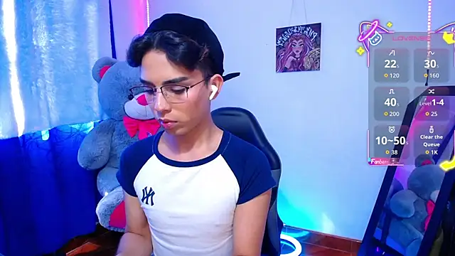 OwenBluee online show from 11, 6, 2026