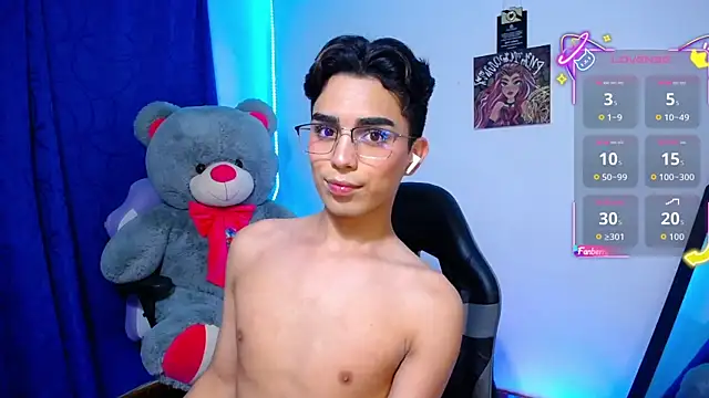 OwenBluee online show from 18, 6, 2026