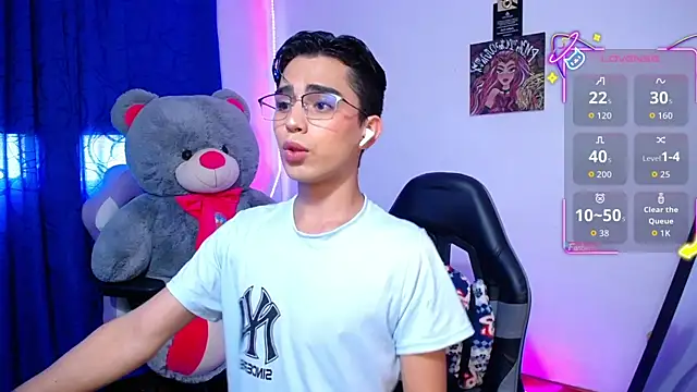 OwenBluee online show from 24, 6, 2026