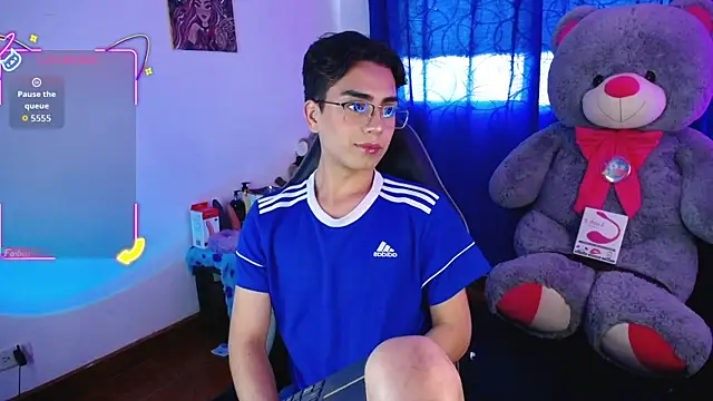 OwenBluee online show from 28, 7, 2026