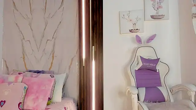 mia six66 online show from 10, 2, 2026