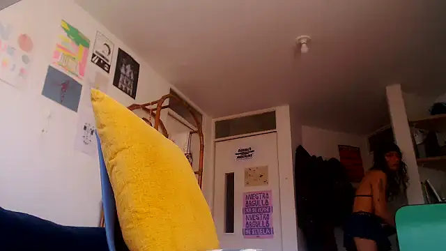 Zafiro subversiva online show from 18, 1, 2025