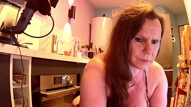 Snapshot of Endrocleia chatting on 1, 6, 2026 Endrocleia online show from 1, 6, 2026