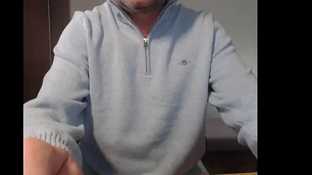 tuttiluss44 online show from 28, 12, 2024