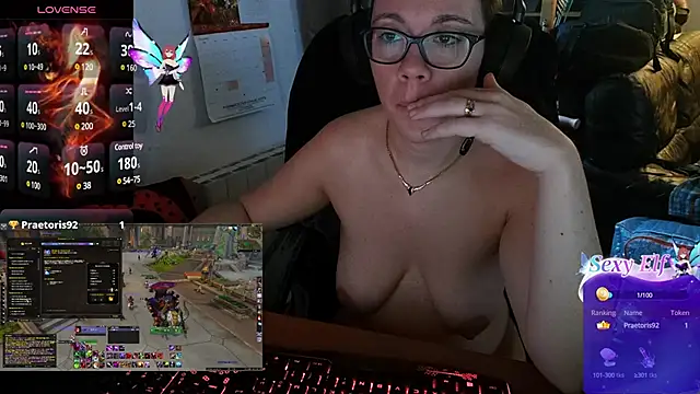 Snapshot of lili-hot-77 chatting on 8, 1, 2025 lili-hot-77 online show from 8, 1, 2025