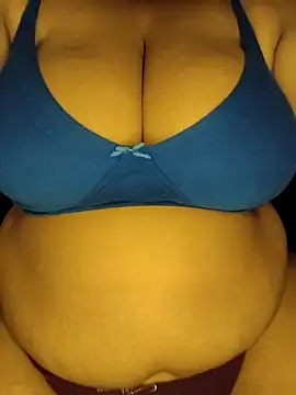 Snapshot of bigboobyrush chatting on 29, 4, 2026 bigboobyrush online show from 29, 4, 2026