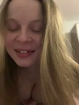 wrenlie online show from 25, 1, 2025