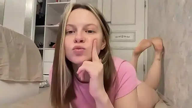 wrenlie online show from 24, 4, 2026