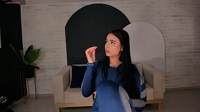 MariaHerrera  online show from 17, 3, 2025