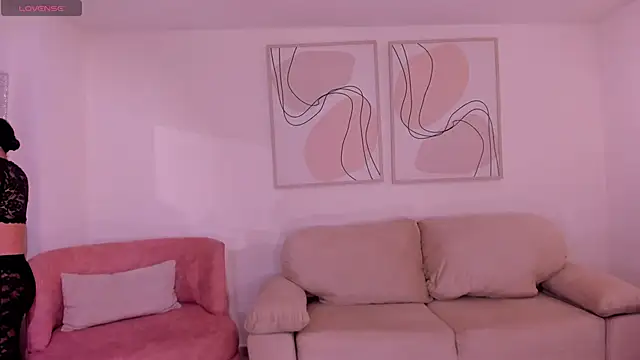 MariaHerrera  online show from 13, 11, 2025