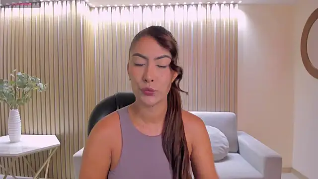 Snapshot of ArianaDumont chatting on 1, 6, 2026 ArianaDumont online show from 1, 6, 2026