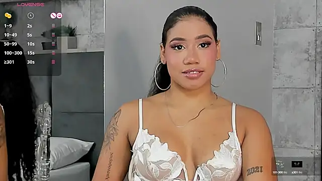 Snapshot of Salome_Diaz_ chatting on 30, 1, 2025 Salome Diaz online show from 30, 1, 2025