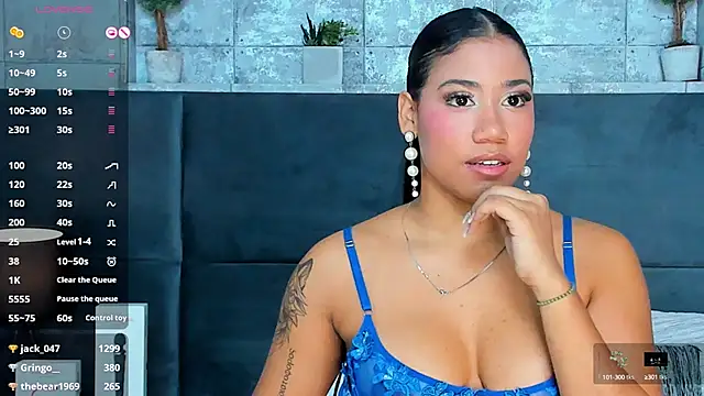 Snapshot of Salome_Diaz_ chatting on 17, 2, 2025 Salome Diaz online show from 17, 2, 2025