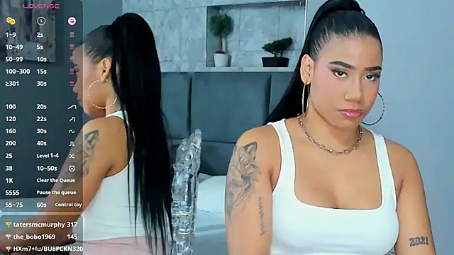 Snapshot of Salome_Diaz_ chatting on 4, 3, 2025 Salome Diaz online show from 4, 3, 2025