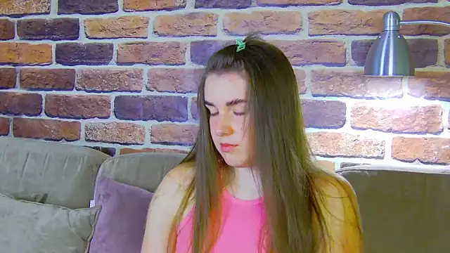 Sofia Hugs online show from 10, 6, 2026