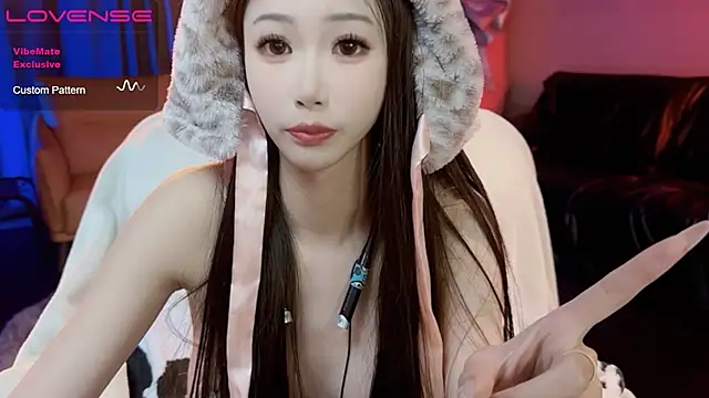 Snapshot of JoooJo_ chatting on 24, 2, 2025 JoooJo online show from 24, 2, 2025