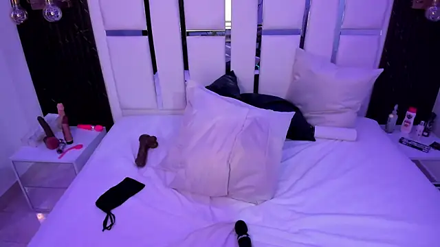 Snapshot of tamhy_ferrara chatting on 12, 12, 2024 tamhy ferrara online show from 12, 12, 2024