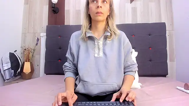 Anastasiapriest online show from 13, 4, 2026