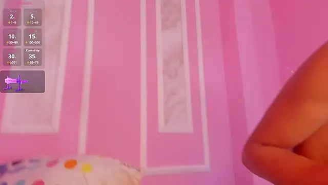 Snapshot of Juliette__3 chatting on 17, 12, 2024 Juliette 3 online show from 17, 12, 2024