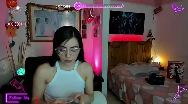 LauGrayJ online show from 22, 2, 2025