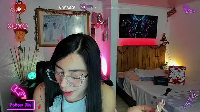 LauGrayJ online show from 8, 3, 2025