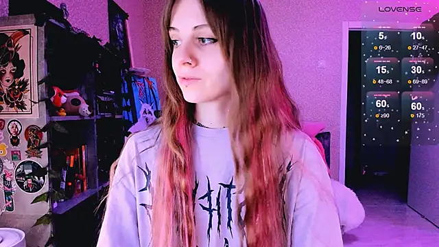 NaniMoore online show from 14, 3, 2025