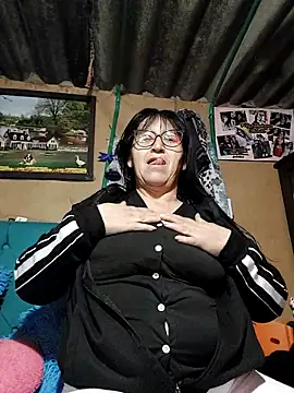 clarita 01 online show from 30, 9, 2025