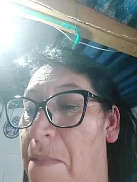 clarita 01 online show from 21, 4, 2026