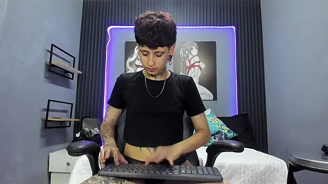 Ethan lennox online show from 6, 10, 2025