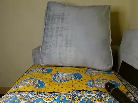 Snapshot of lavishh_linds chatting on 12, 3, 2025 lavishh linds online show from 12, 3, 2025