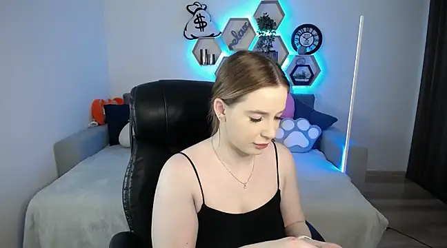 SabrinViolet online show from 25, 2, 2025