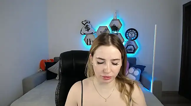 SabrinViolet online show from 26, 2, 2025