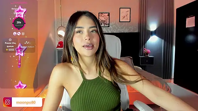 Luna  Ponce online show from 5, 12, 2024