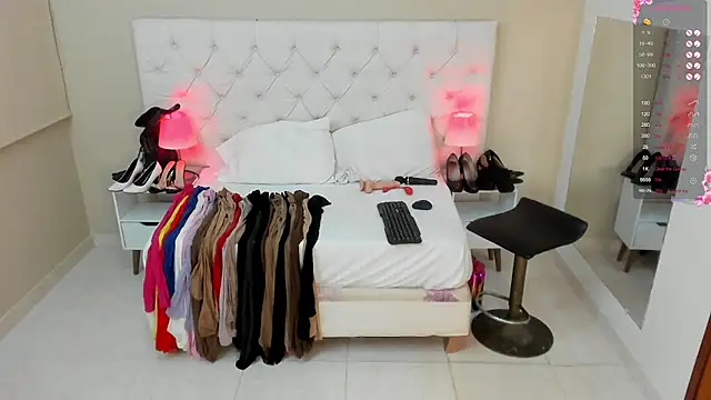 Sara Gomez online show from 11, 2, 2025