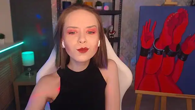 FascinatingEyess online show from 7, 12, 2024