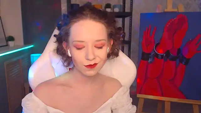 FascinatingEyess online show from 6, 2, 2025