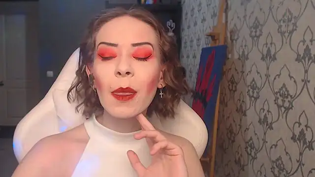 FascinatingEyess online show from 28, 7, 2026