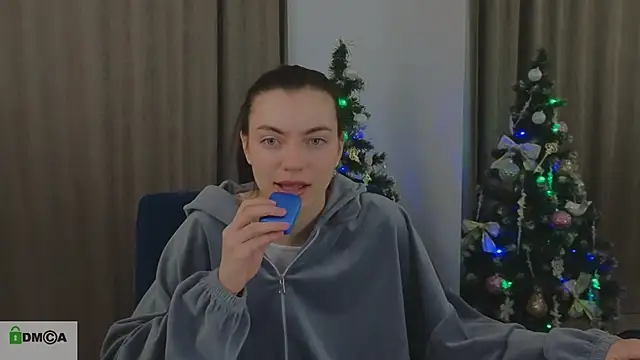 Snapshot of katty__cat chatting on 4, 12, 2024 katty cat online show from 4, 12, 2024