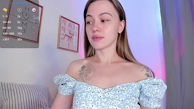 Snapshot of damn_cutie chatting on 3, 6, 2026 damn cutie online show from 3, 6, 2026