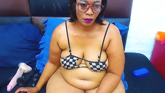 Brookylynbrownxx online show from 28, 10, 2025