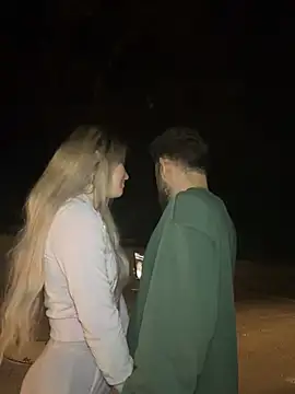 Holly-Glamour online show from 16, 7, 2026