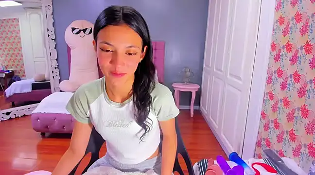 Iris Stone  online show from 21, 1, 2025